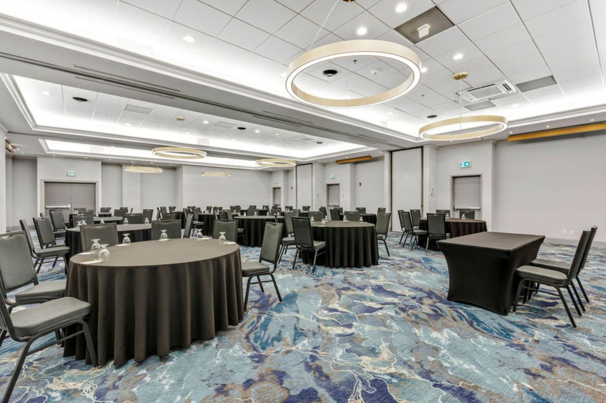 Holiday Inn & Suites Ottawa Kanata By Ihg Exterior foto